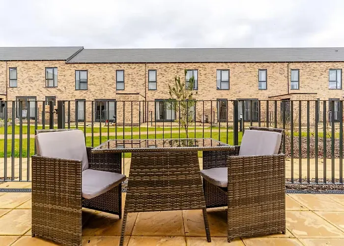 Parkes Six One - Stunning 3 Bed House - Central Birmingham - Free Parking - Contractors & Family Stays