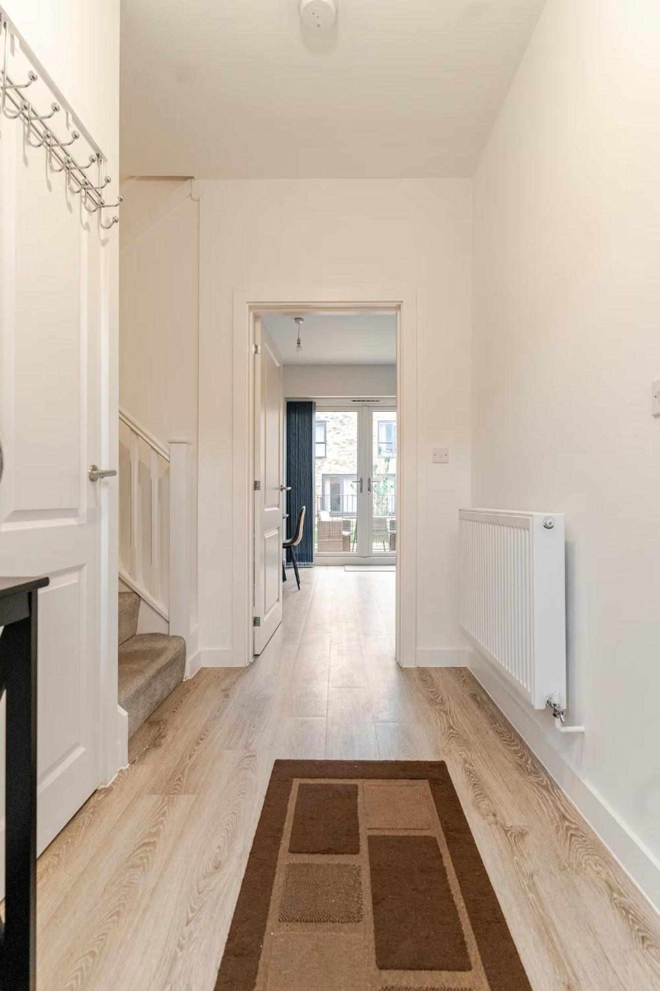 Holiday home Parkes Six One - Stunning 3 Bed House - - Free Parking - Contractors & Family Birmingham
