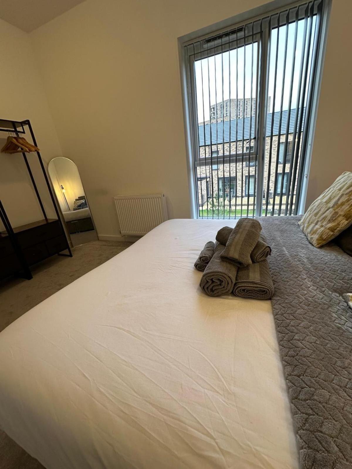 Holiday home Parkes Six One - Stunning 3 Bed House - - Free Parking - Contractors & Family
